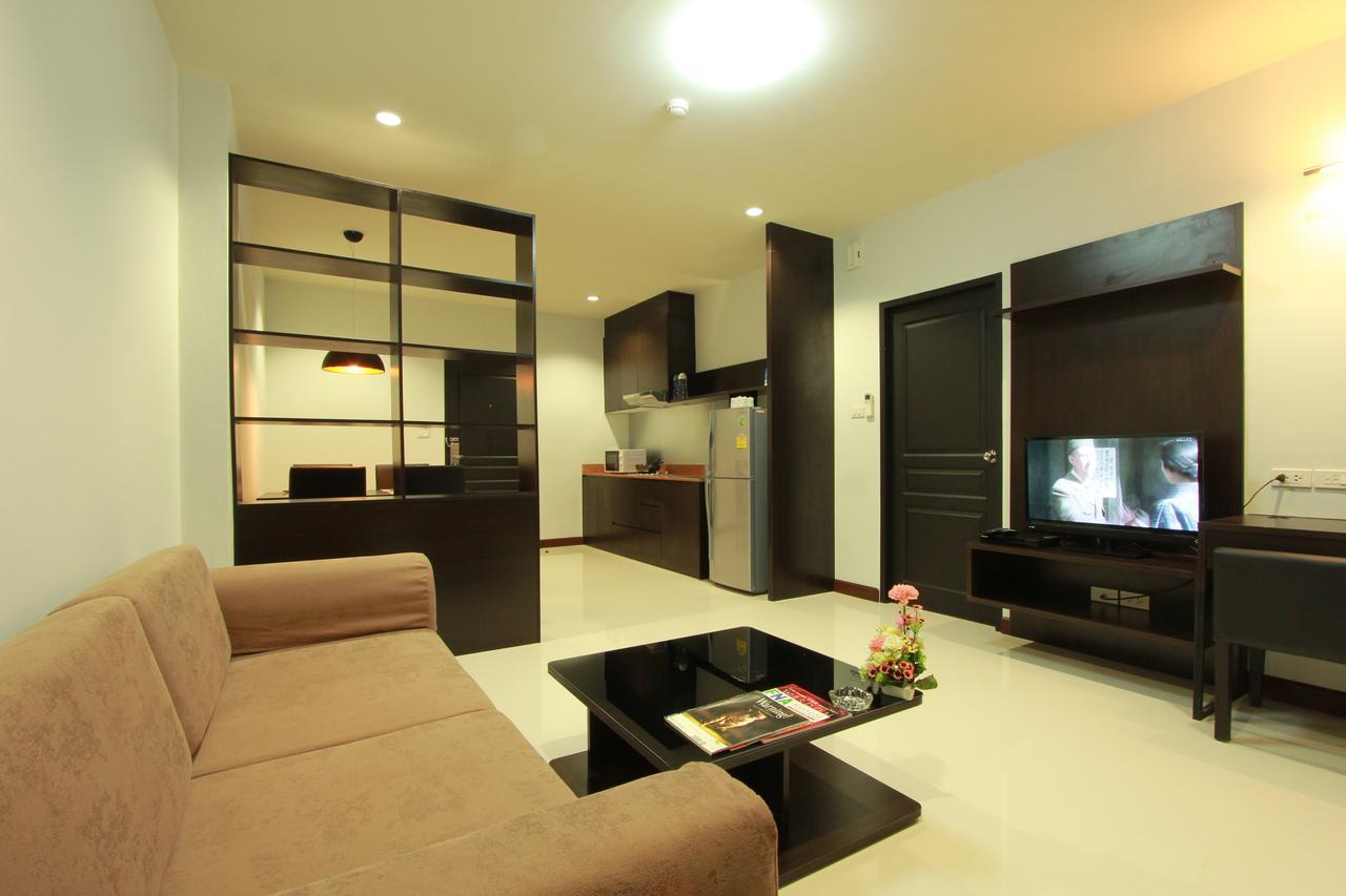 The Park 304 Executive Serviced Apartment Si Maha Phot Exterior photo